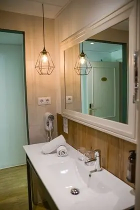 Deluxe Büyük Yataklı Tek Kişilik Oda, Balkon