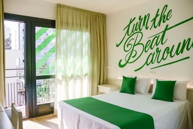 Deluxe Tek Büyük Yataklı Oda, Balkon (2 adults)
