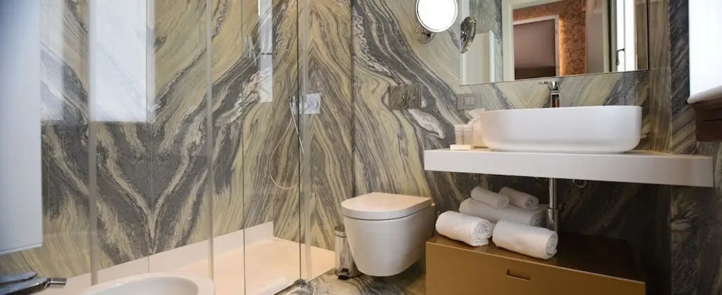 Premier Tek Büyük Yataklı Oda