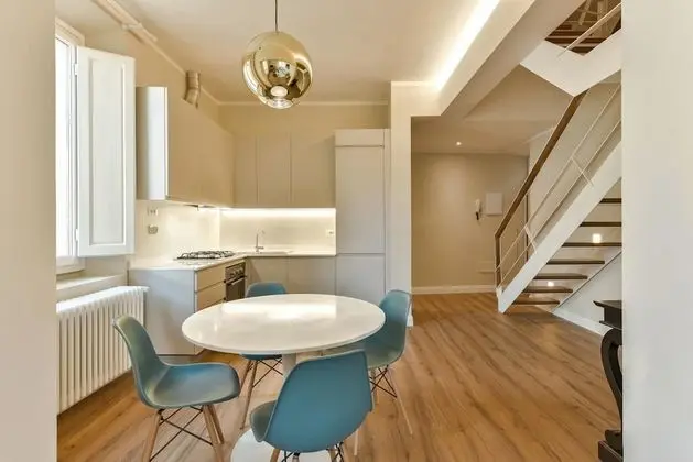 Apart Daire, 6 Yatak Odası