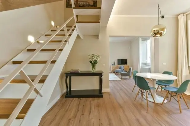 Apart Daire, 6 Yatak Odası