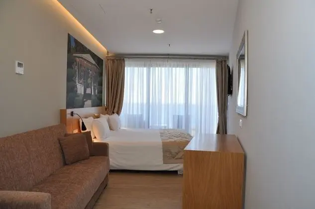 Superior Tek Büyük Yataklı Oda, Balkon, Deniz Manzaralı