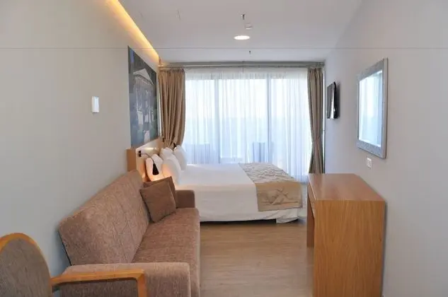 Superior Tek Büyük Yataklı Oda, Balkon, Deniz Manzaralı