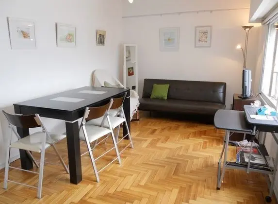 Basic Apart Daire, 1 Çift Kişilik Yatak ve Çekyat, Sigara İçilmez