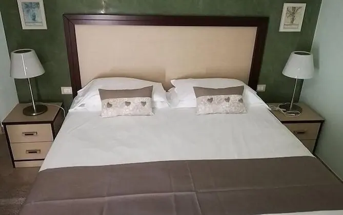 Tek Büyük Yataklı Oda, Balkon, Deniz Manzaralı (2)