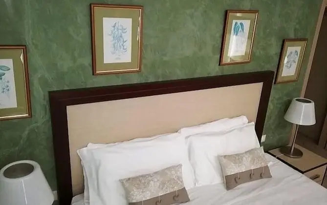 Tek Büyük Yataklı Oda, Balkon, Deniz Manzaralı (4)