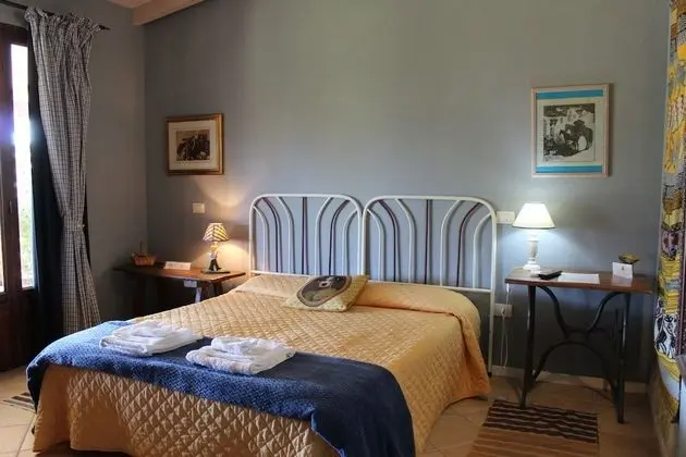 Tek Büyük veya İki Ayrı Yataklı Oda