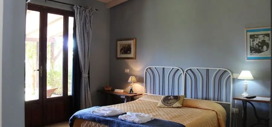 Tek Büyük veya İki Ayrı Yataklı Oda