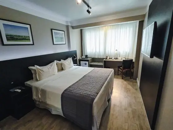 Tek Büyük Yataklı Oda