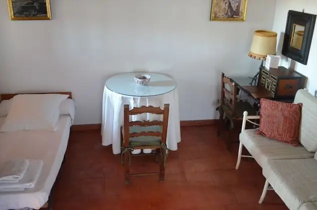 Üç Kişilik Oda