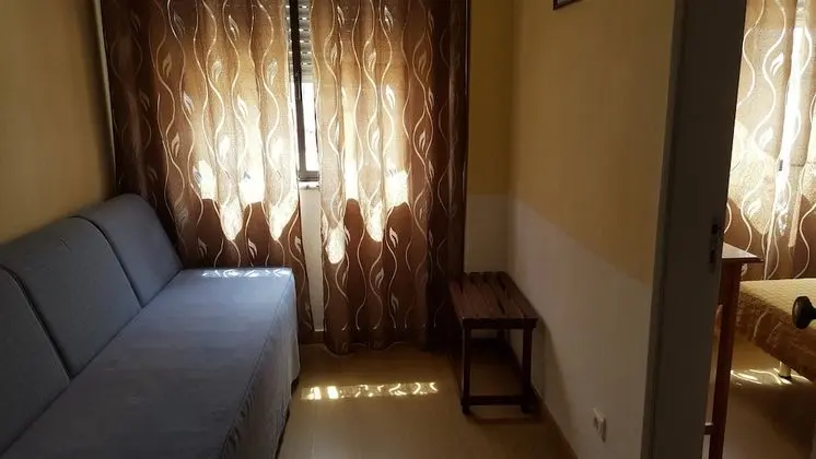 Economy Üç Kişilik Oda, Özel Banyo