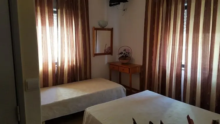 Economy Üç Kişilik Oda, Özel Banyo