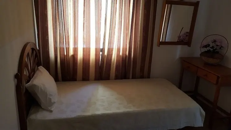 Economy Üç Kişilik Oda, Özel Banyo