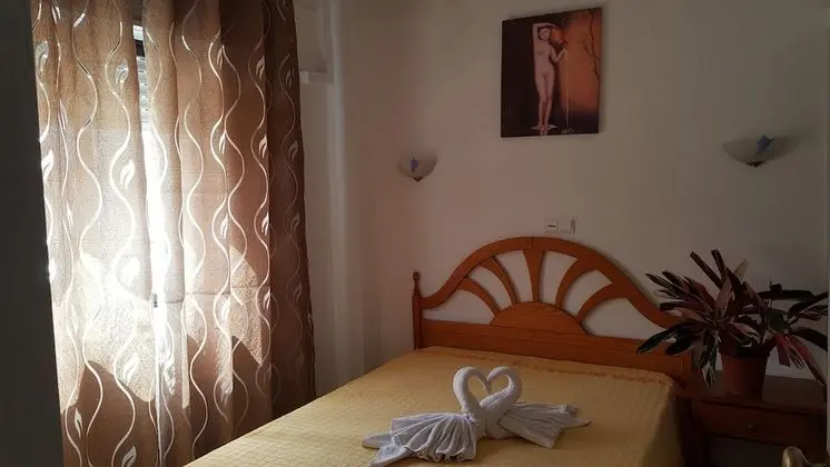 Economy Üç Kişilik Oda, Özel Banyo