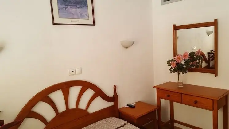 Standard Tek Büyük veya İki Ayrı Yataklı Oda, 1 Çift Kişilik veya 2 Tek Kişilik Yatak, Özel Banyo