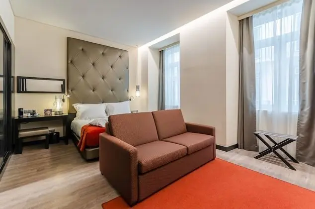 Junior Süit (Family I)