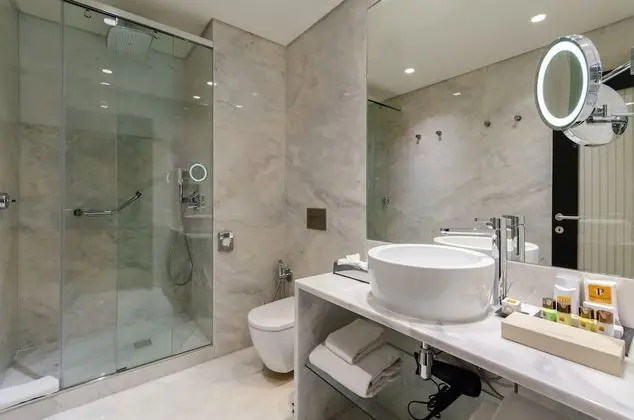 Junior Süit (Family I)