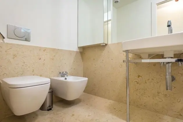 Comfort Tek Büyük Yataklı Oda, Özel Banyo, Şehir Manzaralı