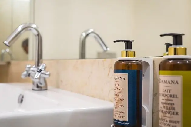 Comfort Tek Büyük Yataklı Oda, Özel Banyo, Şehir Manzaralı