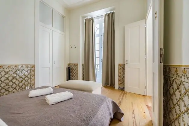 Tek Büyük Yataklı Oda, Ortak Banyo (Premium)