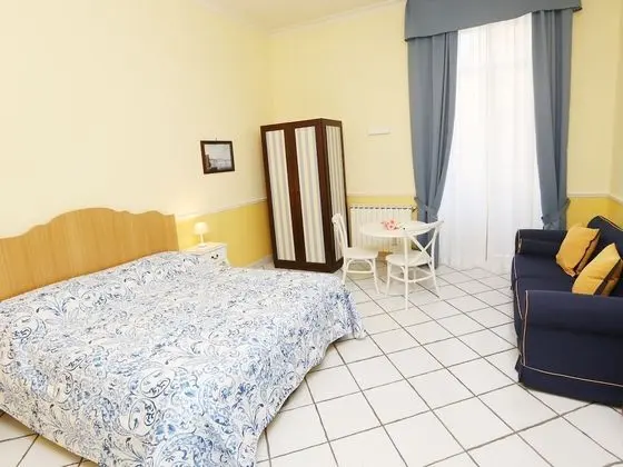 Superior Tek Büyük veya İki Ayrı Yataklı Oda