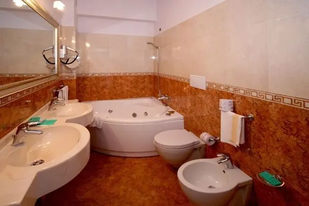 Üç Kişilik Oda, Birden Çok Yatak, Deniz Manzaralı