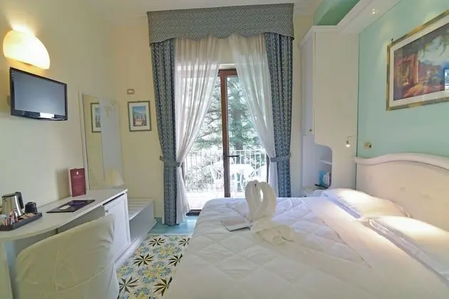 Classic Tek Büyük Yataklı Oda, Balkon
