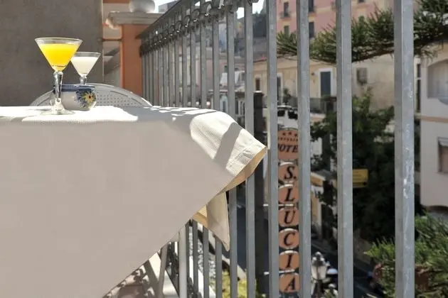 Classic Tek Büyük Yataklı Oda, Balkon