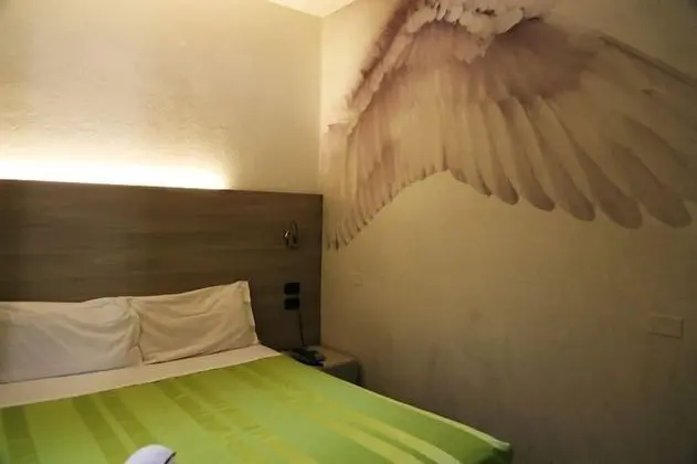 Tek Büyük veya İki Ayrı Yataklı Oda