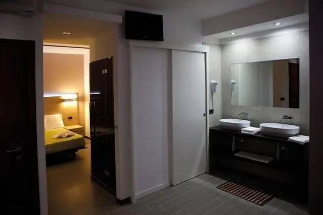 Tek Büyük veya İki Ayrı Yataklı Oda