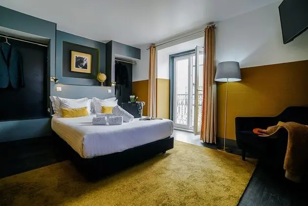 Tek Büyük Yataklı Oda