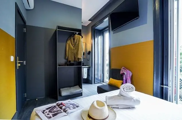 Tek Büyük Yataklı Oda, Balkon