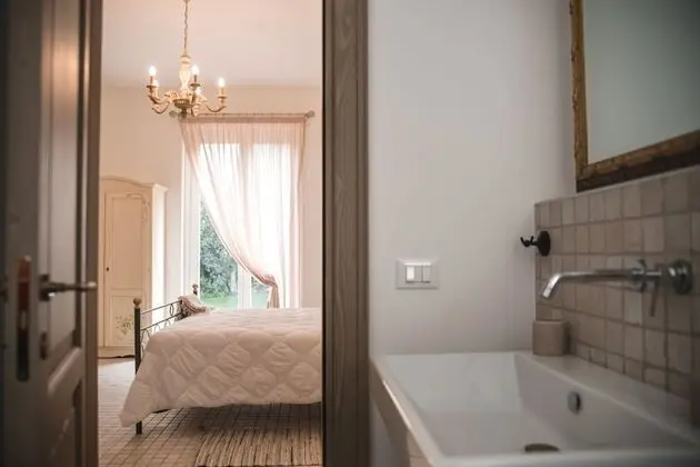 Superior Tek Büyük Yataklı Oda, Özel Banyo, Bahçe Manzaralı