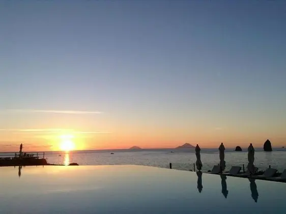 Basic Üç Kişilik Oda