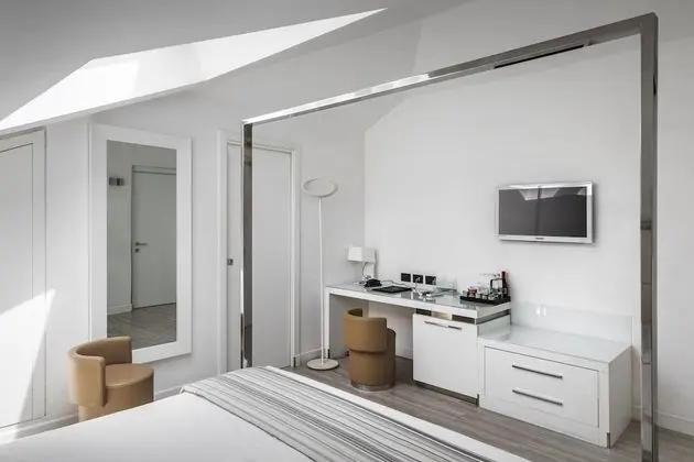 Comfort Tek Büyük Yataklı Oda (Attic)