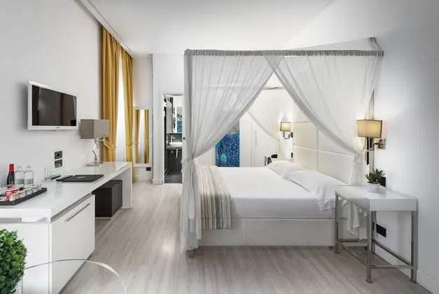 Executive Oda, Teras