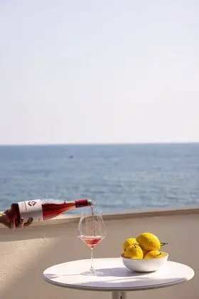 Exclusive Apart Daire, Deniz Manzaralı