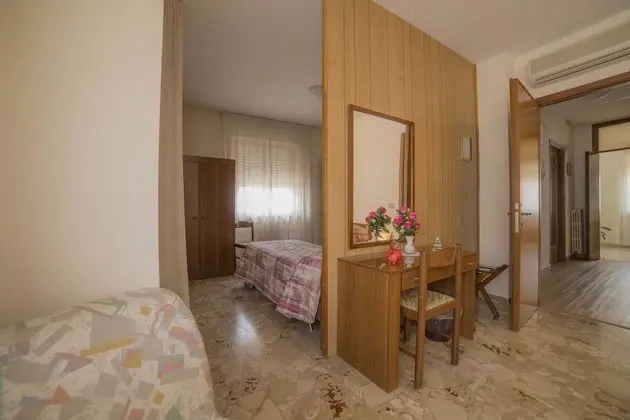 Dört Kişilik Oda, Balkon
