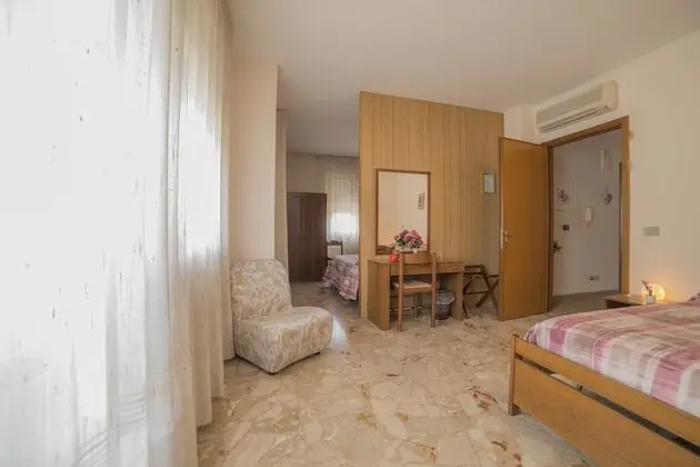 Dört Kişilik Oda, Balkon
