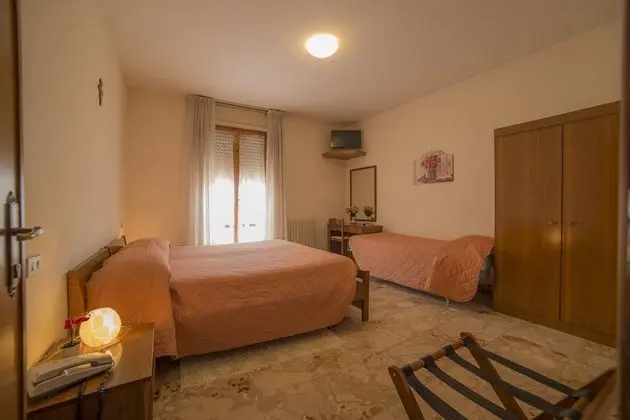 Üç Kişilik Oda, Balkon