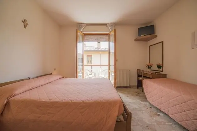 Üç Kişilik Oda, Balkon