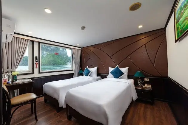 Executive Tek Büyük veya İki Ayrı Yataklı Oda (First Floor)