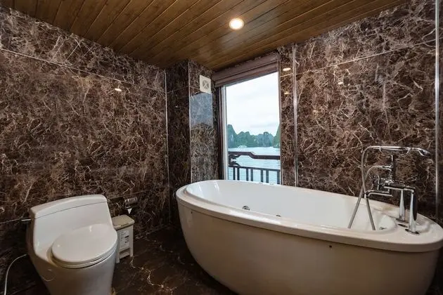 Executive Tek Büyük veya İki Ayrı Yataklı Oda (First Floor)