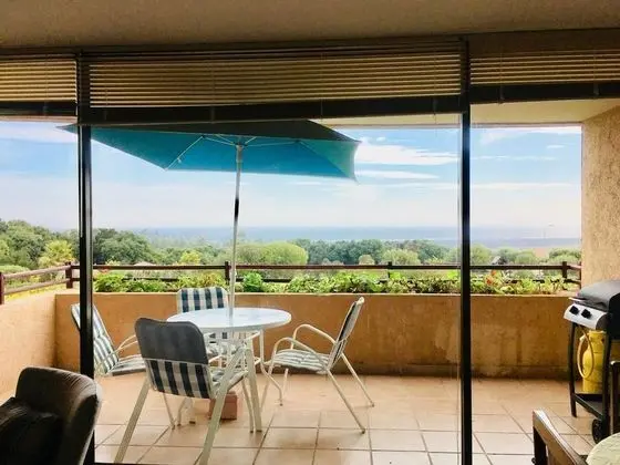 Family Apart Daire, 2 Yatak Odası (1 double and 2 single beds)
