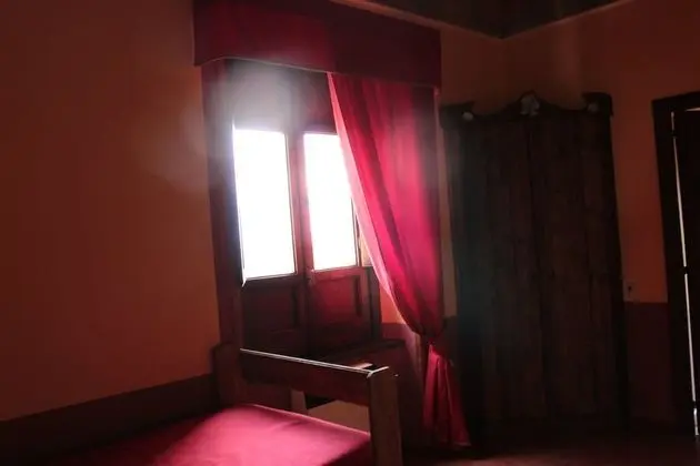 Ortak Ranzalı Oda, Ortak Banyo