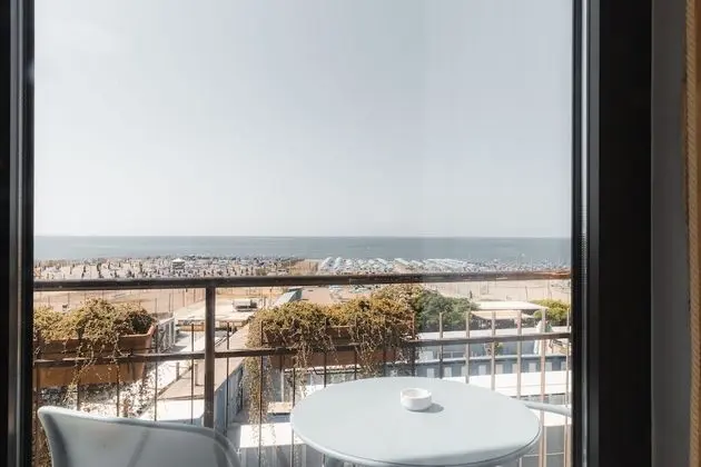 Tek Büyük Yataklı Oda, Balkon, Deniz Manzaralı