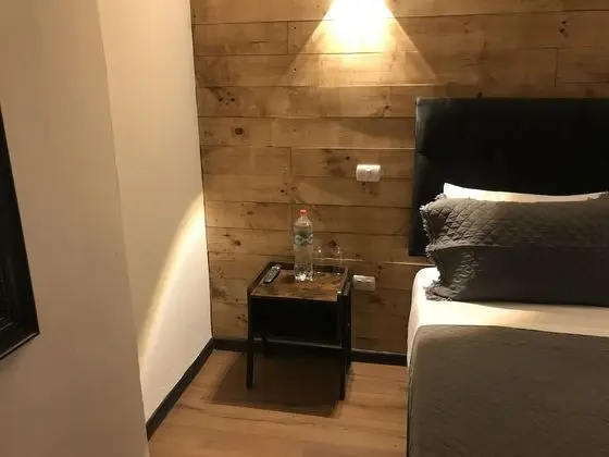 Basic Tek Büyük Yataklı Oda