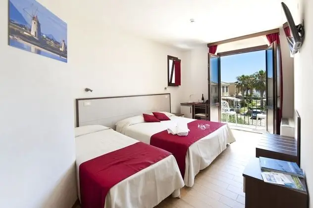 Deluxe Tek Büyük Yataklı Oda, 1 Yatak Odası, Deniz Manzaralı (Plus Extra Bed)