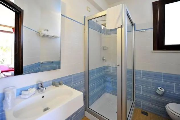 Deluxe Tek Büyük Yataklı Oda, 1 Yatak Odası, Deniz Manzaralı (Plus Extra Bed)