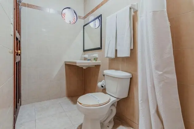 Standard Tek Büyük Yataklı Oda